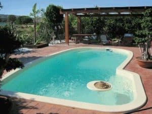 Bar y piscina… ¡el paraíso en casa!